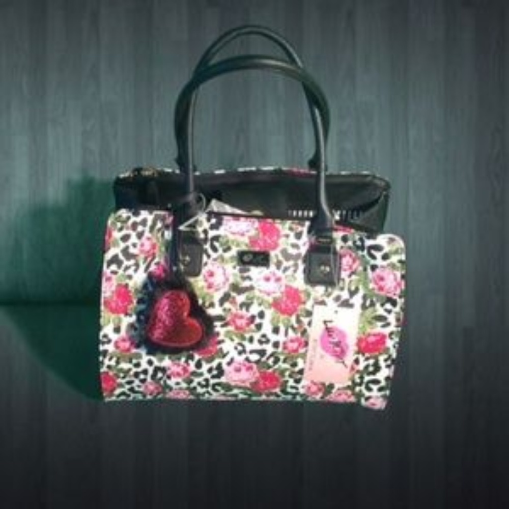 NWT Betsey Johnson Handbag